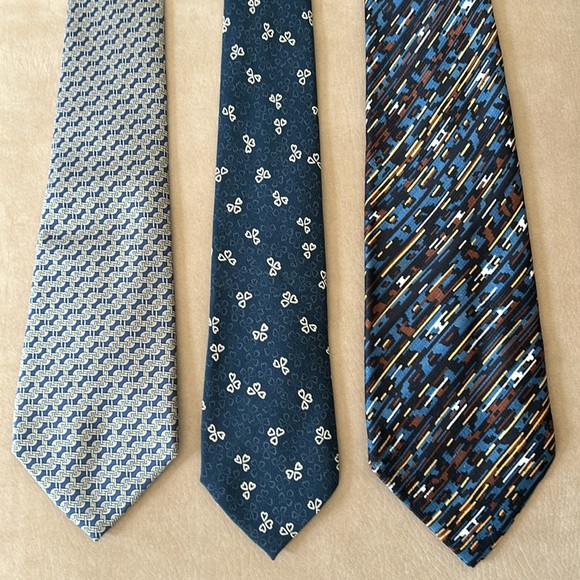 VTG Bundle of 3 Designer Ties, Balenciaga, C. Dior, Hermès, blue tones, silk - Picture 3 of 12